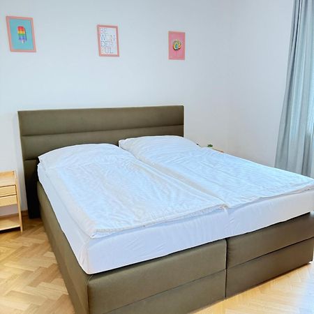 Familyvilla, New 4 Luxury Big Apartments, Parking Praha Eksteriør bilde