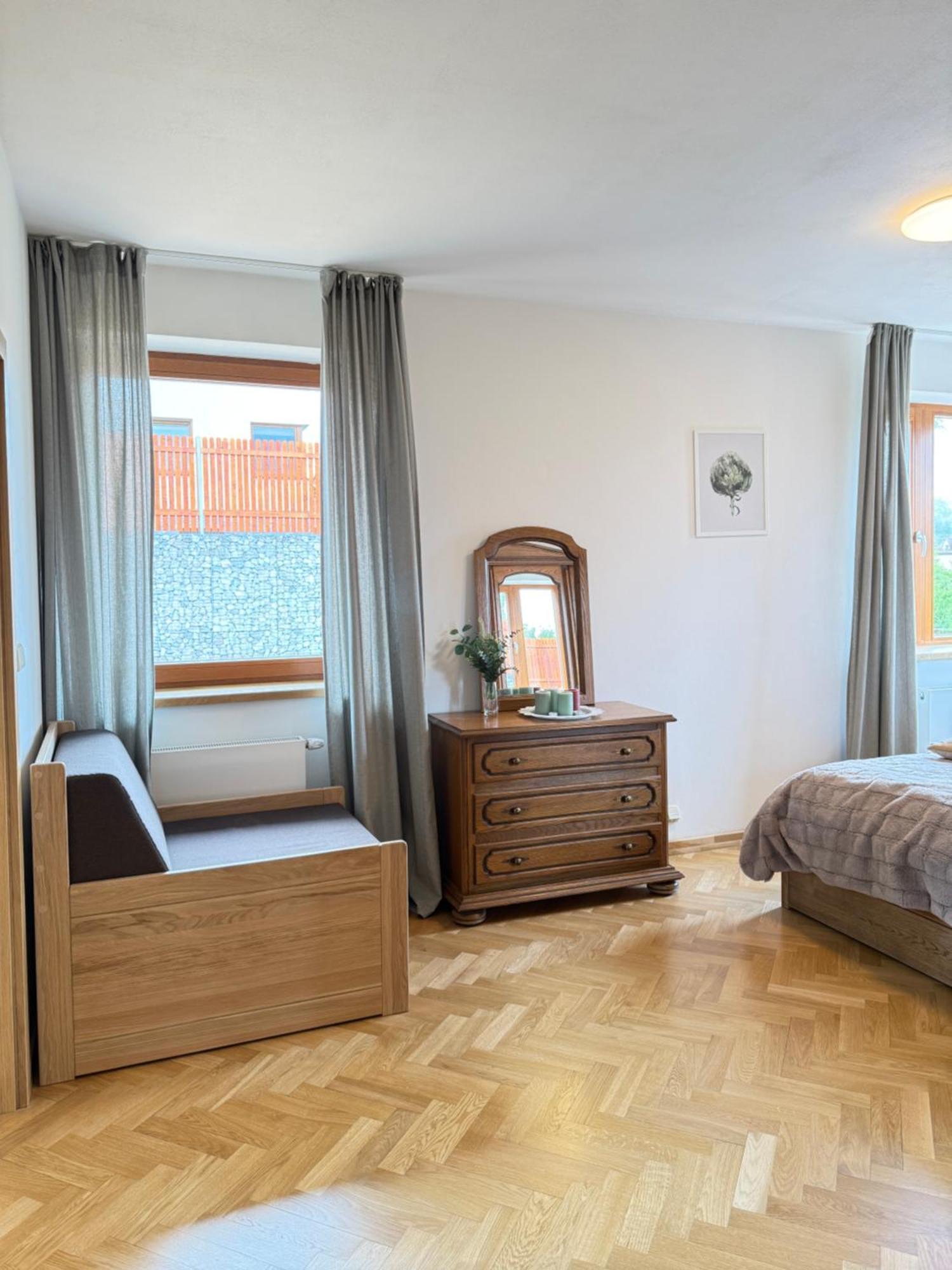 Familyvilla, New 4 Luxury Big Apartments, Parking Praha Eksteriør bilde
