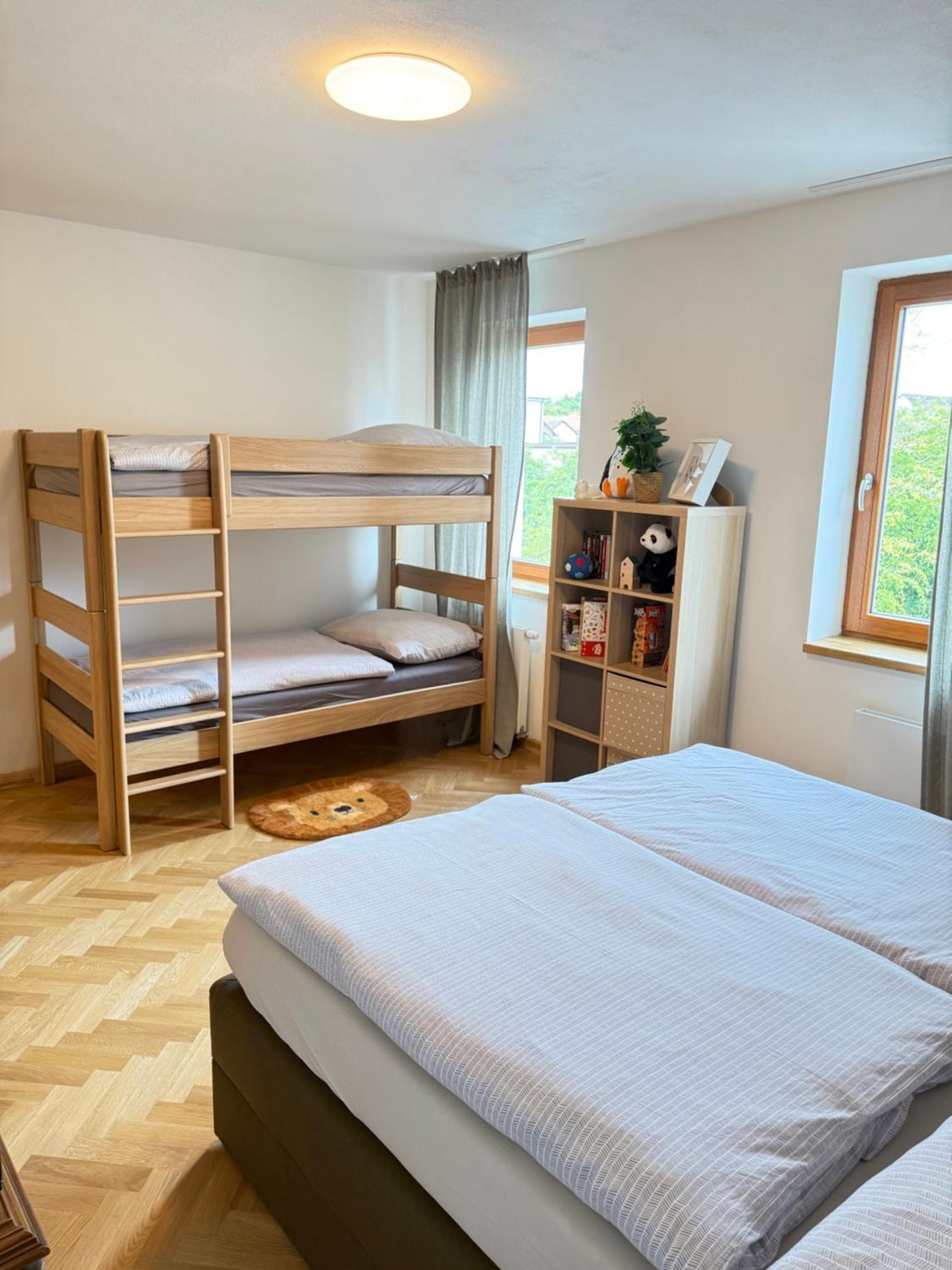 Familyvilla, New 4 Luxury Big Apartments, Parking Praha Eksteriør bilde