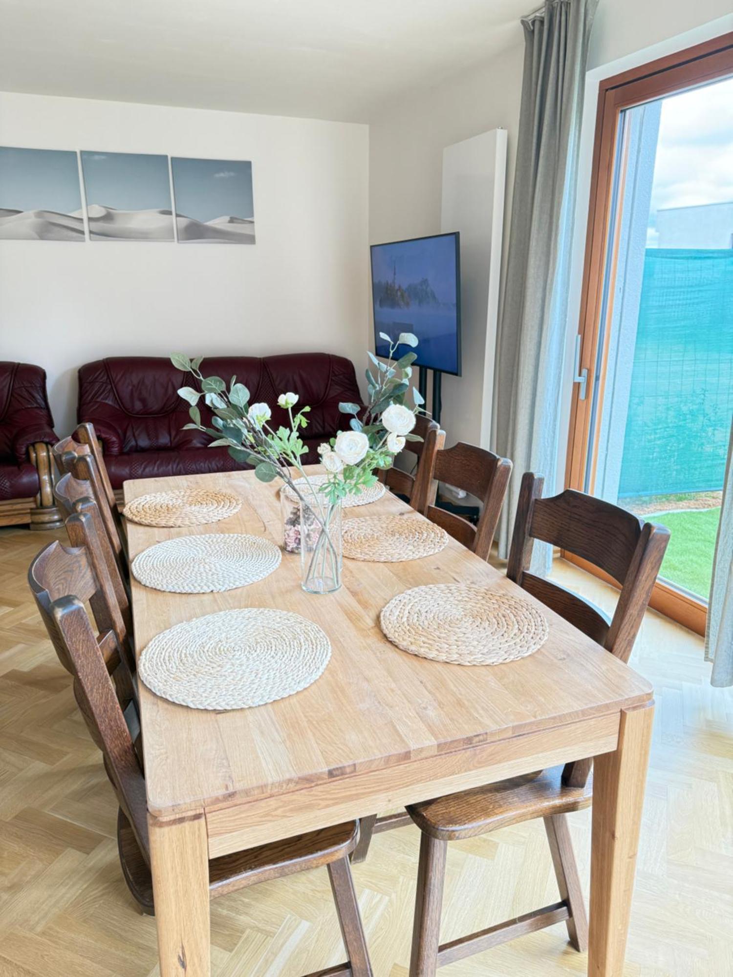 Familyvilla, New 4 Luxury Big Apartments, Parking Praha Eksteriør bilde