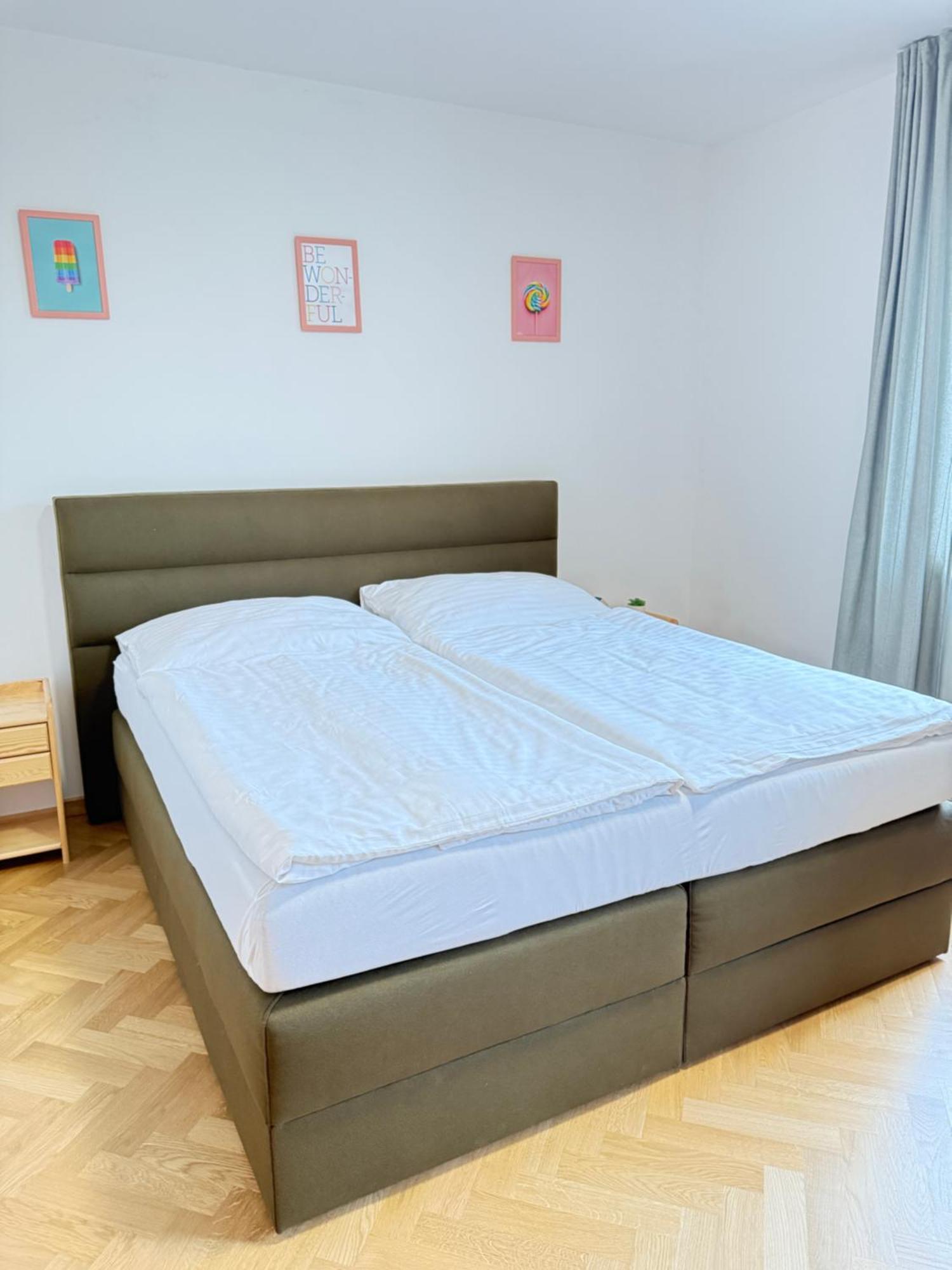 Familyvilla, New 4 Luxury Big Apartments, Parking Praha Eksteriør bilde