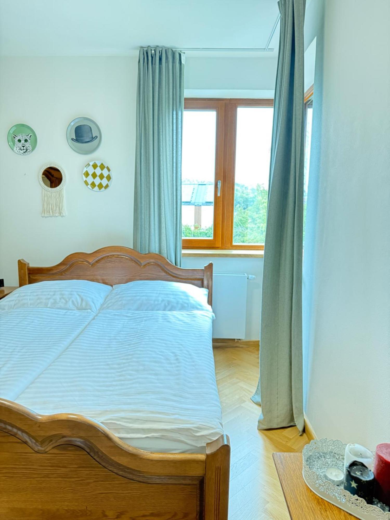 Familyvilla, New 4 Luxury Big Apartments, Parking Praha Eksteriør bilde